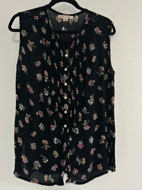 Karavan Black Floral Button-Front Sleeveless Top
